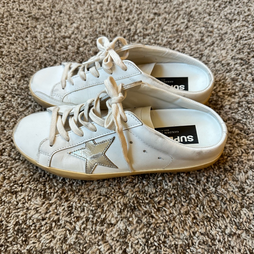 Super-Star Sabots In White Leather With Silver Metallic Leather Star